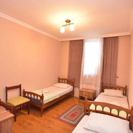 Hotel Nikea Paradiso 쿠타이시 외부 사진