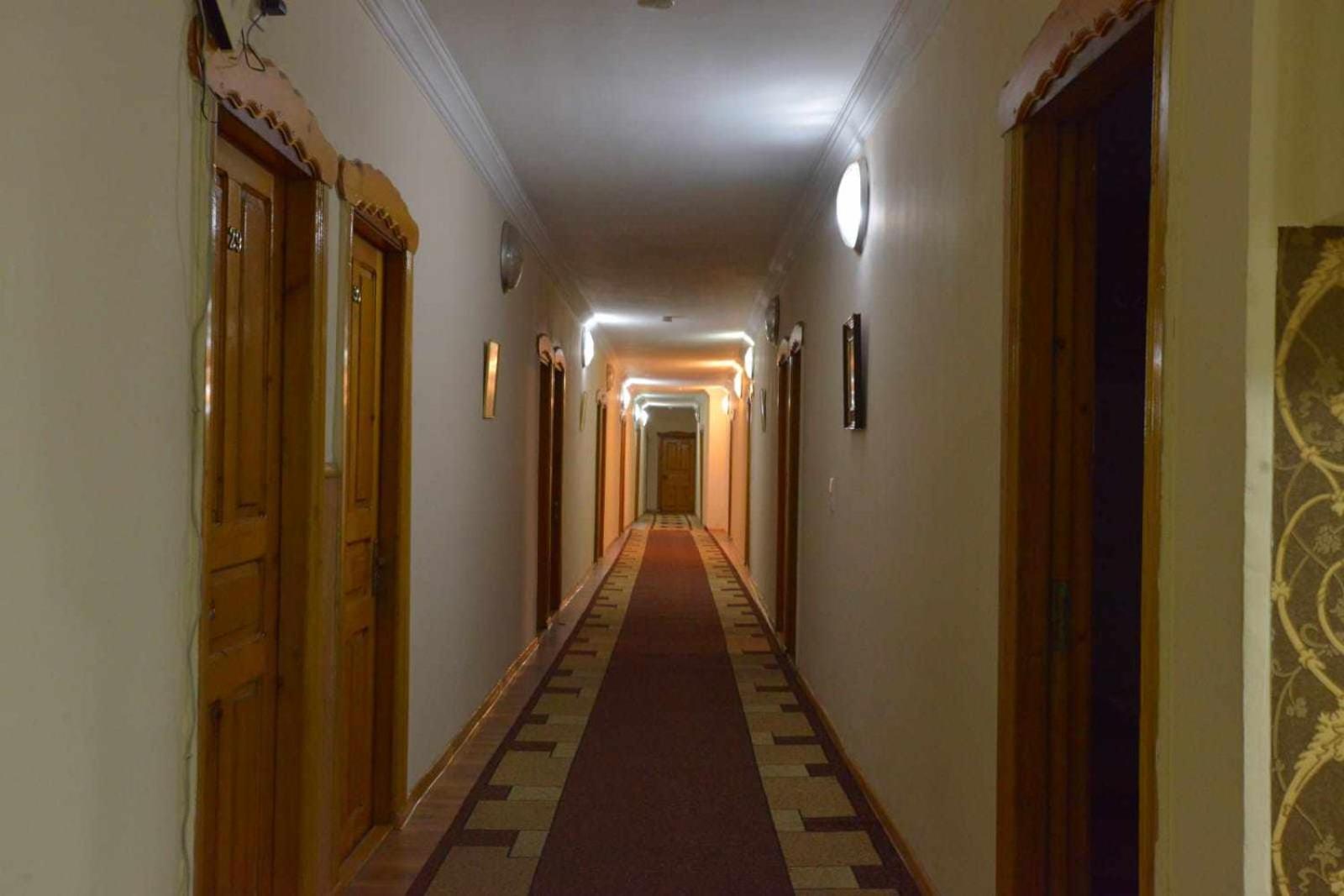 Hotel Nikea Paradiso 쿠타이시 외부 사진